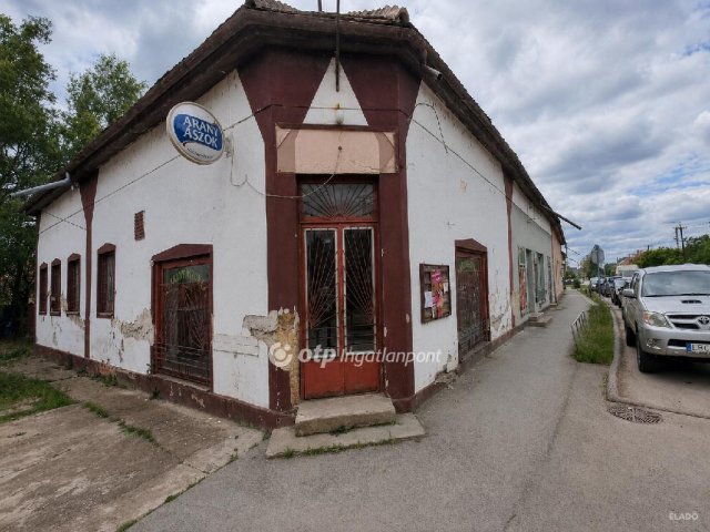 Eladó üzlethelyiség, Szerepen 15 M Ft / költözzbe.hu