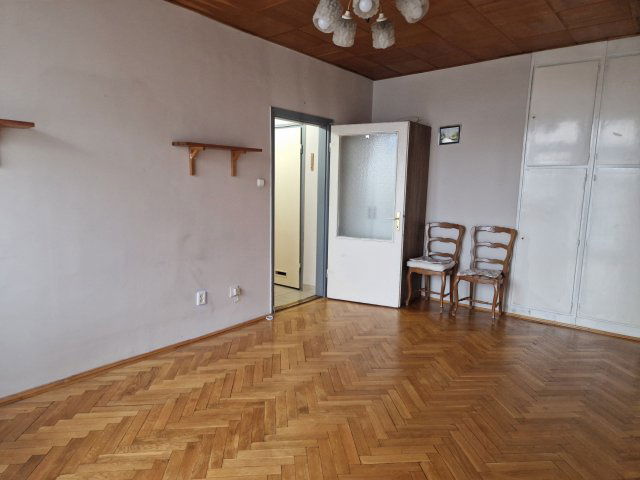 Kiadó téglalakás, albérlet, XVI. kerületben, Körvasút soron