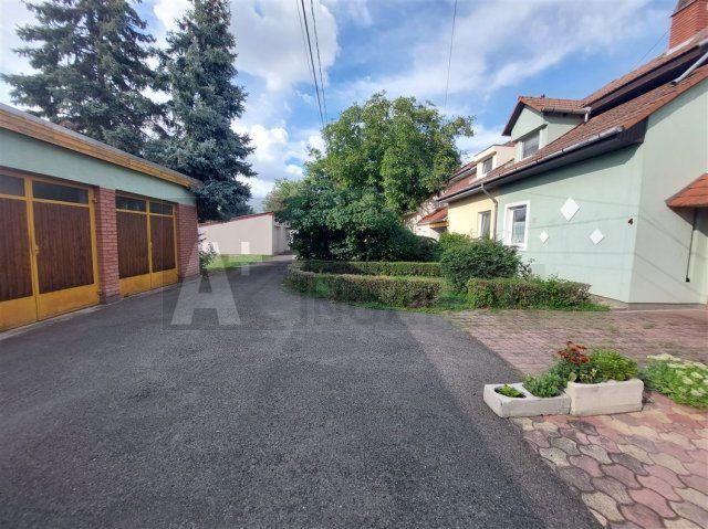 Eladó sorház, Szegeden 99.9 M Ft, 5 szobás / költözzbe.hu