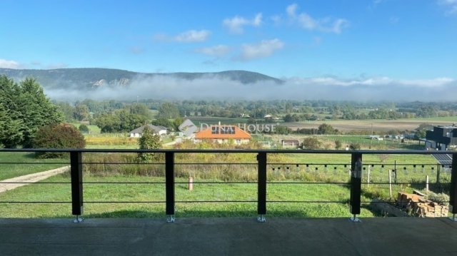 Eladó családi ház, Esztergomban 148 M Ft, 4 szobás