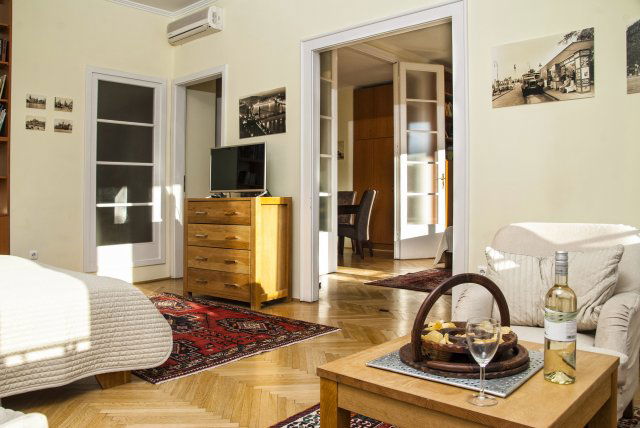 Eladó téglalakás, Budapesten, VII. kerületben 144 M Ft, 3 szobás