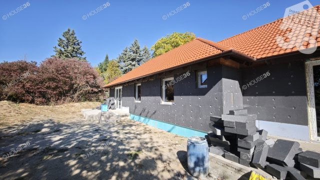 Eladó ikerház, Csobánkán 114 M Ft, 4 szobás
