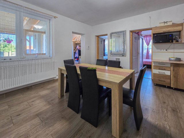 Eladó családi ház, Egyházasfaluban 42 M Ft, 2 szobás