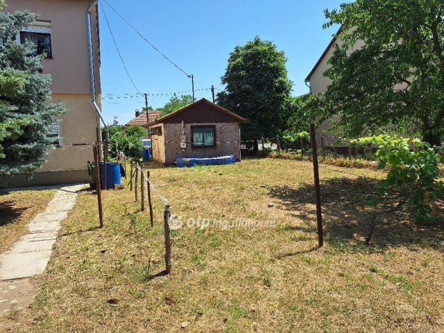 Eladó telek, Abádszalókban 5 M Ft / költözzbe.hu