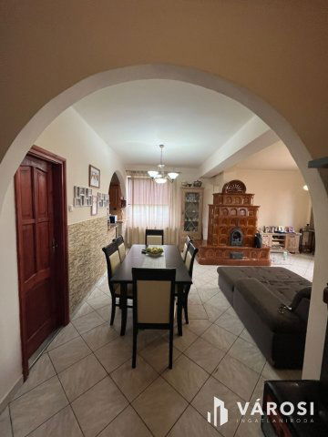 Eladó családi ház, Bocskaikerten 102 M Ft, 4 szobás