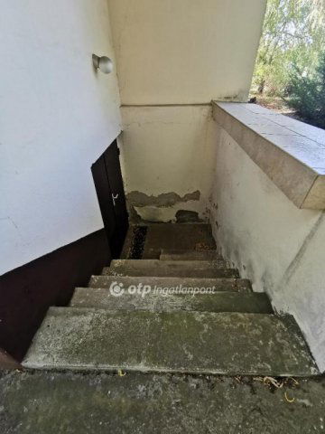 Eladó nyaraló, Cegléden 30 M Ft, 1 szobás / költözzbe.hu