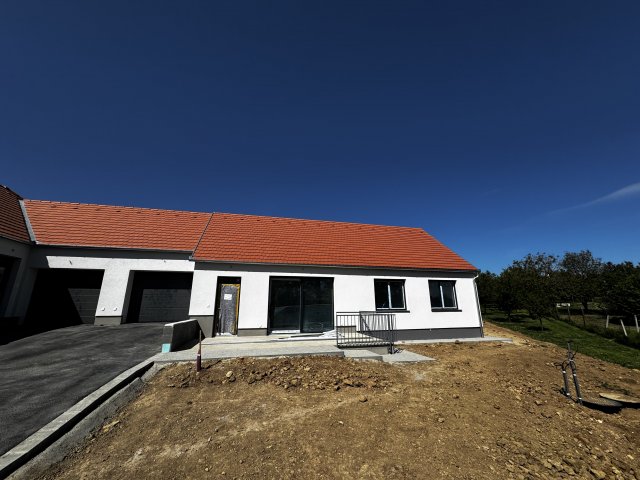 Eladó családi ház, Nagykozáron, Hunyadi utcában 105.9 M Ft