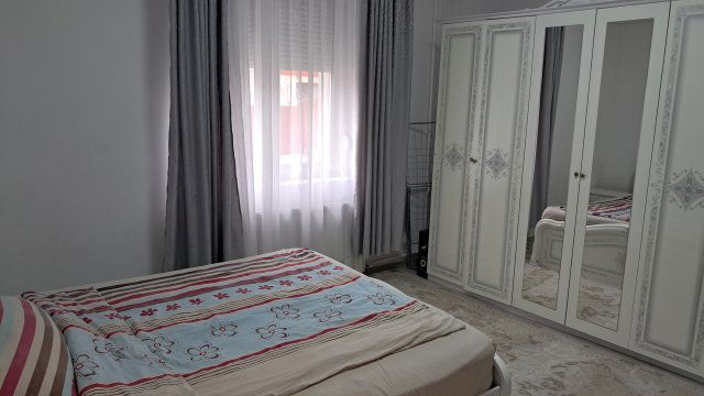 Eladó családi ház, Szolnokon 67.9 M Ft, 4 szobás