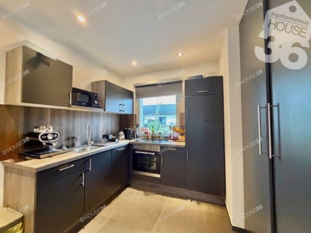 Eladó családi ház, Kecskeméten 63.7 M Ft, 3 szobás