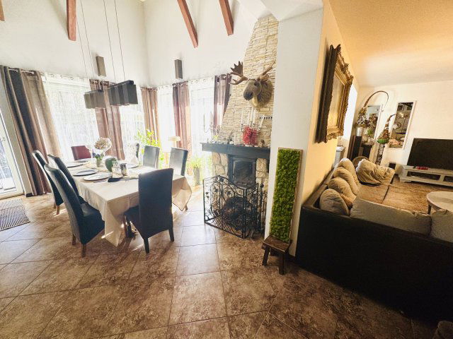 Eladó családi ház, Kismaroson 154.9 M Ft, 3+2 szobás