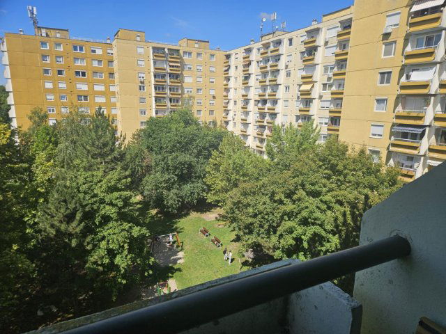 Eladó panellakás, Győrött 50.9 M Ft, 2 szobás