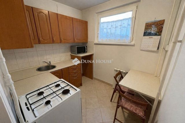 Eladó panellakás, Dunakeszin 73.5 M Ft, 3 szobás