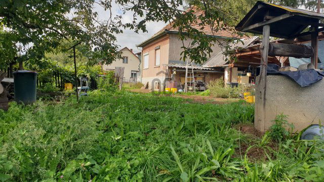 Eladó családi ház, Ózdon 6.5 M Ft, 2 szobás