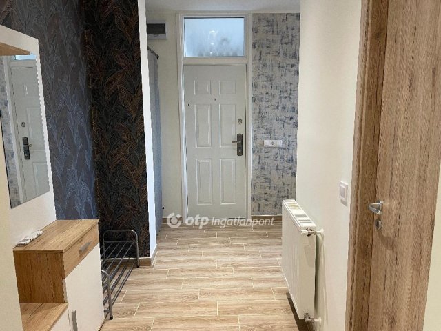 Eladó téglalakás, Debrecenben 62.9 M Ft, 2 szobás
