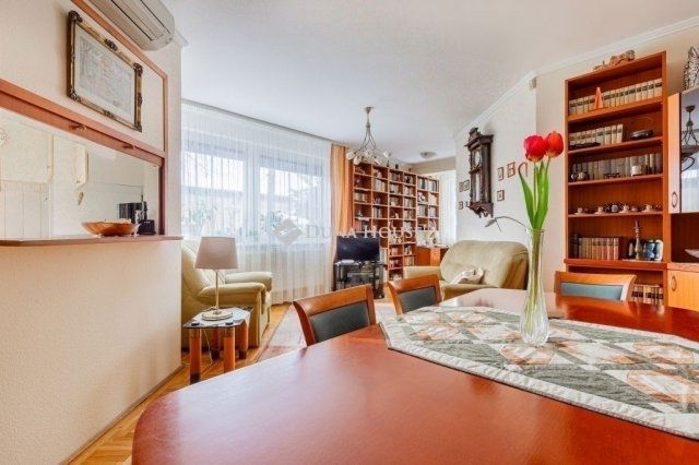 Eladó téglalakás, Budapesten, II. kerületben 135 M Ft, 3 szobás