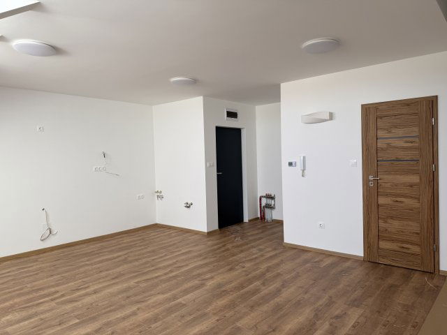 Eladó téglalakás, Nyíregyházán 35 M Ft, 2 szobás