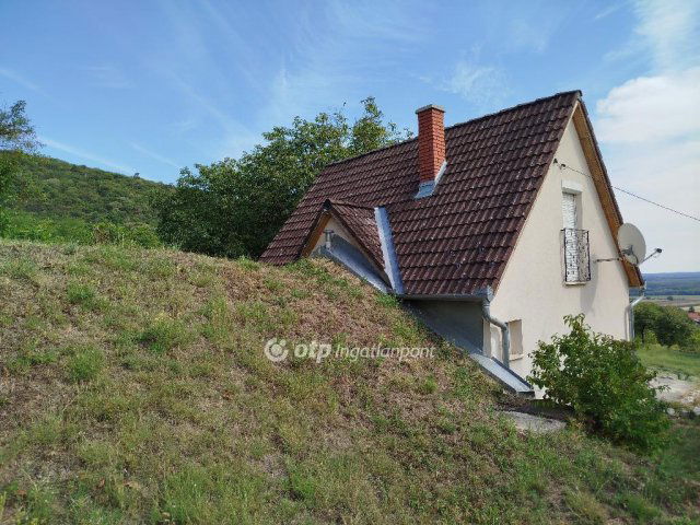 Eladó családi ház, Harkányban 37 M Ft, 1+1 szobás