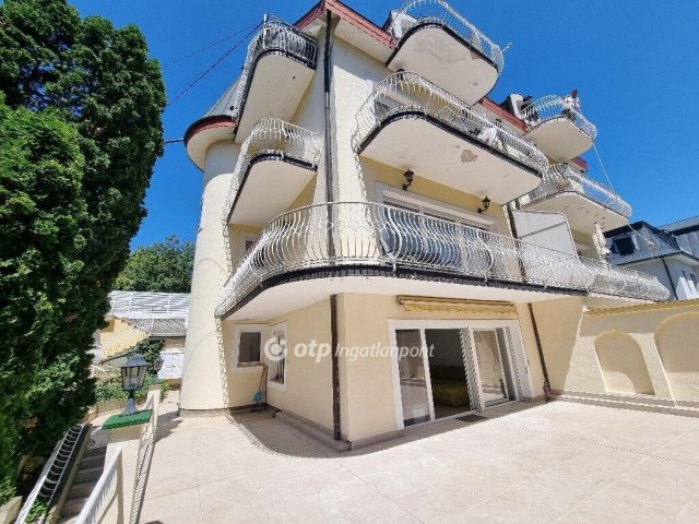 Eladó téglalakás, Budapesten, II. kerületben 249.9 M Ft