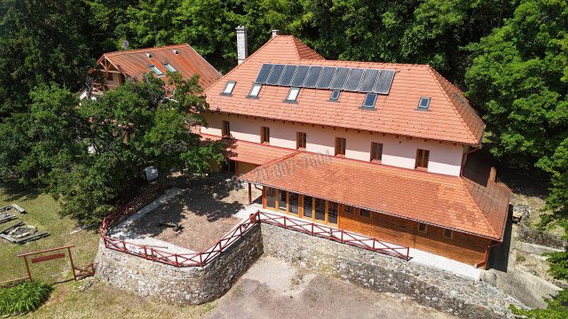 Eladó hotel, Noszvajon 240 M Ft, 20 szobás / költözzbe.hu
