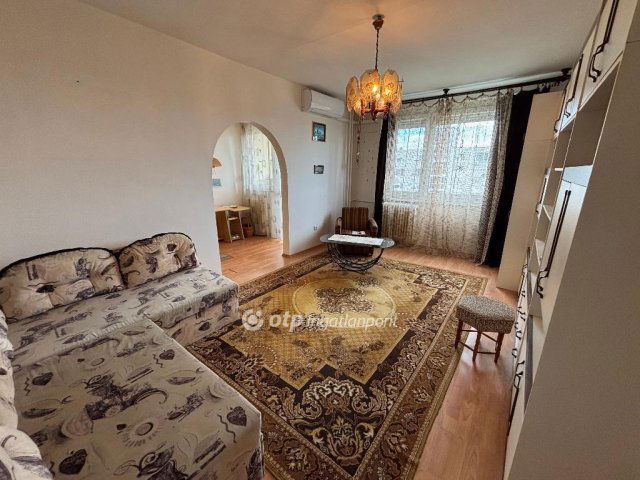 Eladó panellakás, Miskolcon 27.99 M Ft, 1+2 szobás