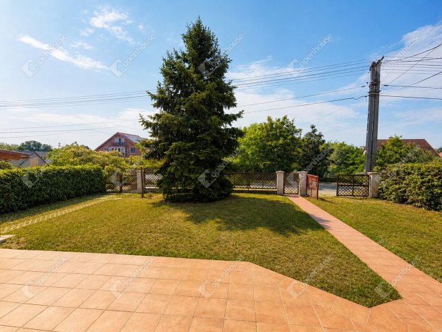 Eladó családi ház, Székesfehérvárott 129 M Ft, 4 szobás