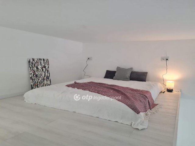 Eladó téglalakás, Budapesten, XXI. kerületben 48 M Ft, 1 szobás