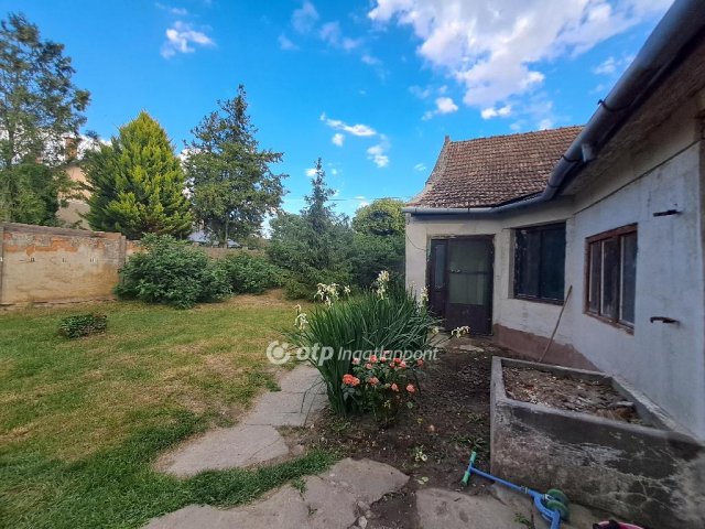 Eladó családi ház, Csanádpalotán 7.49 M Ft, 2 szobás