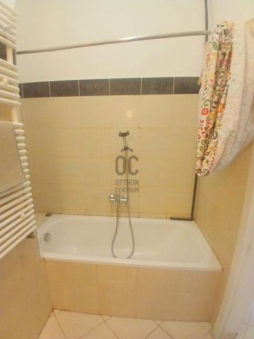 Eladó téglalakás, Budapesten, VII. kerületben 150 M Ft, 3 szobás