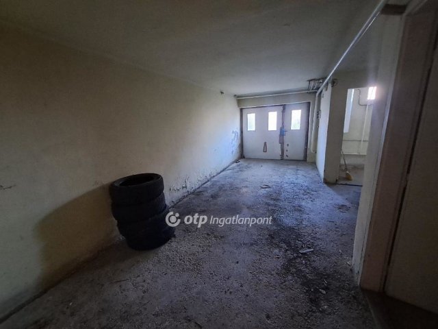 Eladó sorház, Zircen 57 M Ft, 4+1 szobás / költözzbe.hu