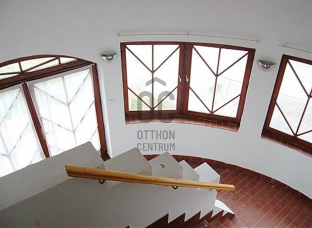 Eladó ipari ingatlan, Fertőszentmiklóson 129 M Ft, 7 szobás