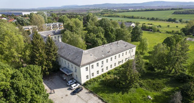 Eladó iroda, Herceghalomon 1600 M Ft / költözzbe.hu