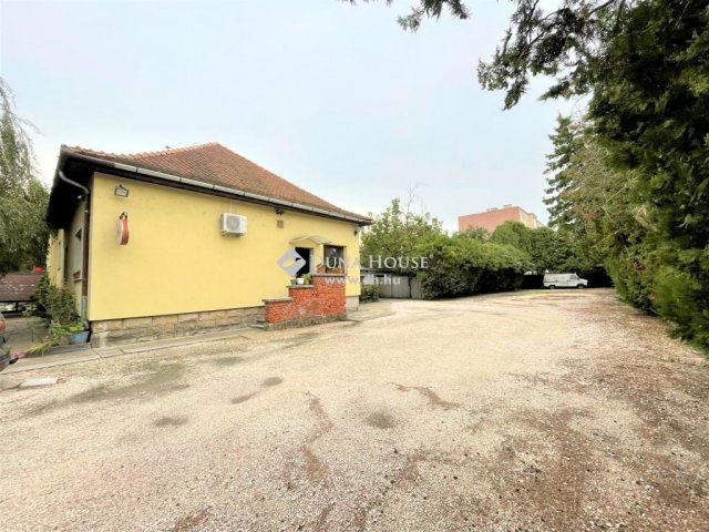 Eladó üzlethelyiség, Győrött 385 M Ft / költözzbe.hu