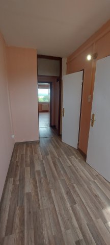 Kiadó panellakás, albérlet, Miskolcon 100 E Ft / hó, 2 szobás