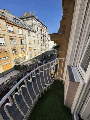 Eladó téglalakás, Budapesten, II. kerületben 158 M Ft, 3 szobás