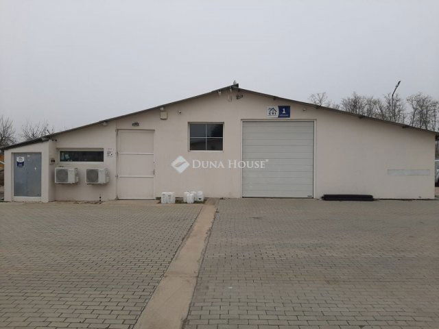 Kiadó ipari ingatlan, Kecskeméten 445 E Ft / hó