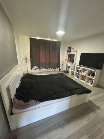 Eladó családi ház, Máriakálnokon 44.9 M Ft, 3 szobás