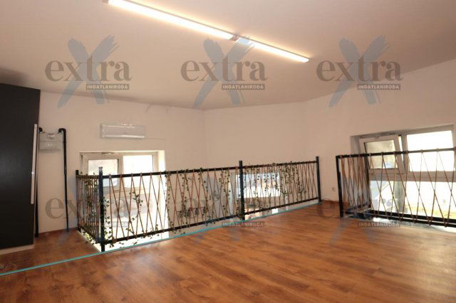 Kiadó üzlethelyiség, Szegeden 180 E Ft / hó, 1 szobás