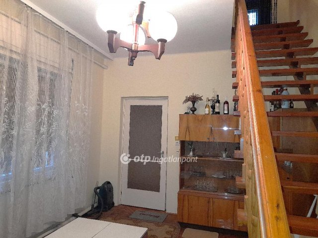 Eladó családi ház, Ambrózfalván 27.99 M Ft, 4+1 szobás