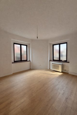 Eladó téglalakás, Szombathelyen 55 M Ft, 4 szobás