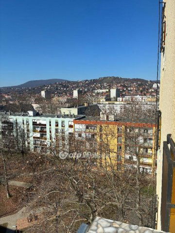 Eladó panellakás, Pécsett 49.9 M Ft, 2 szobás