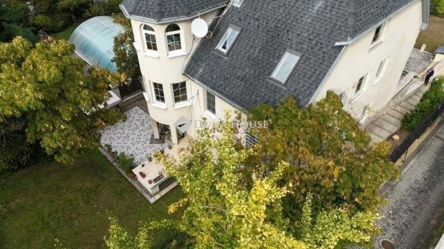 Eladó téglalakás, Budapesten, III. kerületben 326 M Ft, 4 szobás