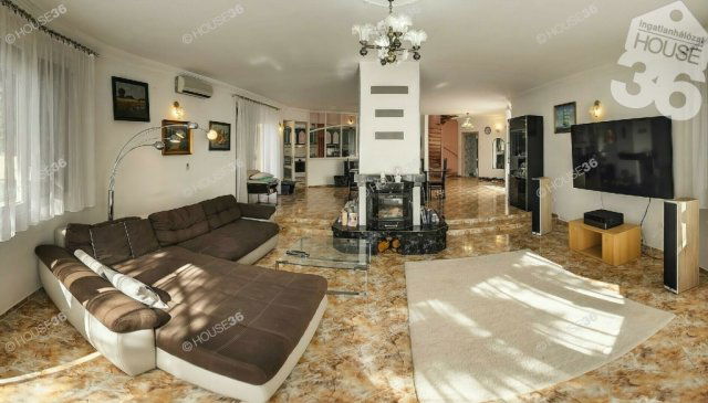 Eladó családi ház, Kecskeméten 135.9 M Ft, 4 szobás