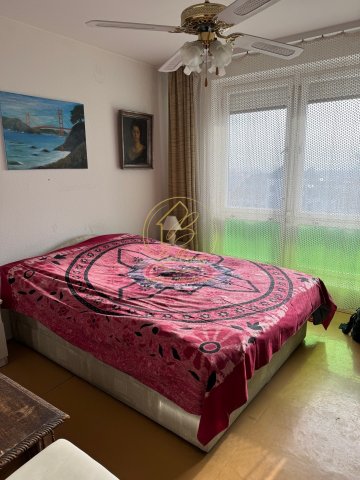 Eladó panellakás, Pécsett, Xavér utcában 59.9 M Ft, 3 szobás