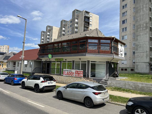 Kiadó üzlethelyiség, Kazincbarcikán 120 E Ft / hó, 1 szobás
