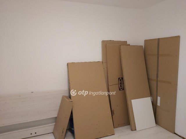 Eladó panellakás, Budapesten, XV. kerületben 58 M Ft, 2 szobás