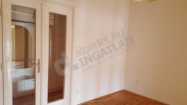 Kiadó téglalakás, albérlet, I. kerületben, Logodi utcában