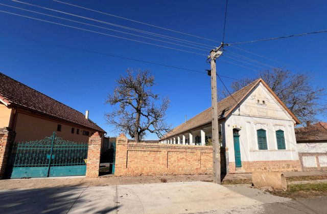 Eladó családi ház, Véménden 59 M Ft, 2 szobás