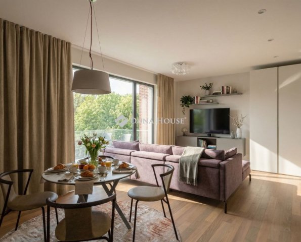 Eladó téglalakás, Szegeden 48.797 M Ft, 1 szobás