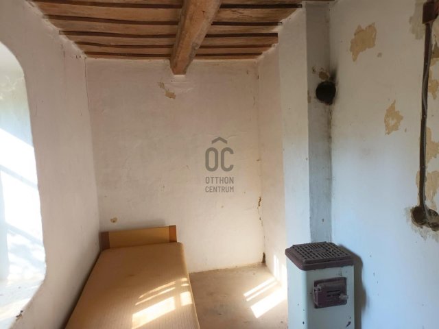 Eladó nyaraló, Kallósdon 5.9 M Ft, 1 szobás