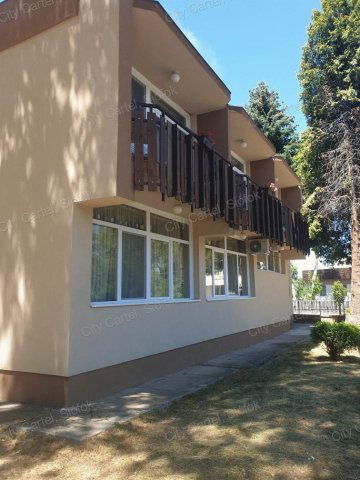 Eladó hotel, Balatonberényben 299 M Ft, 11 szobás
